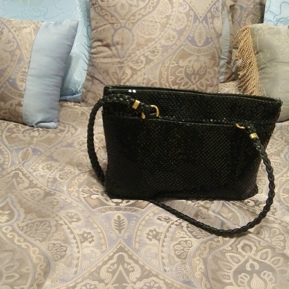 Purses - Picture 5 of 7